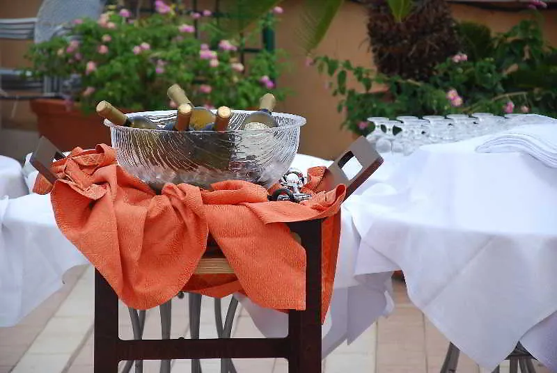 Hotel Domus Carmelitana Roma 3*,