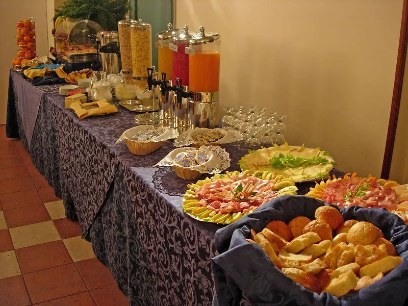 Domus Carmelitana Hotel Rome 3*,