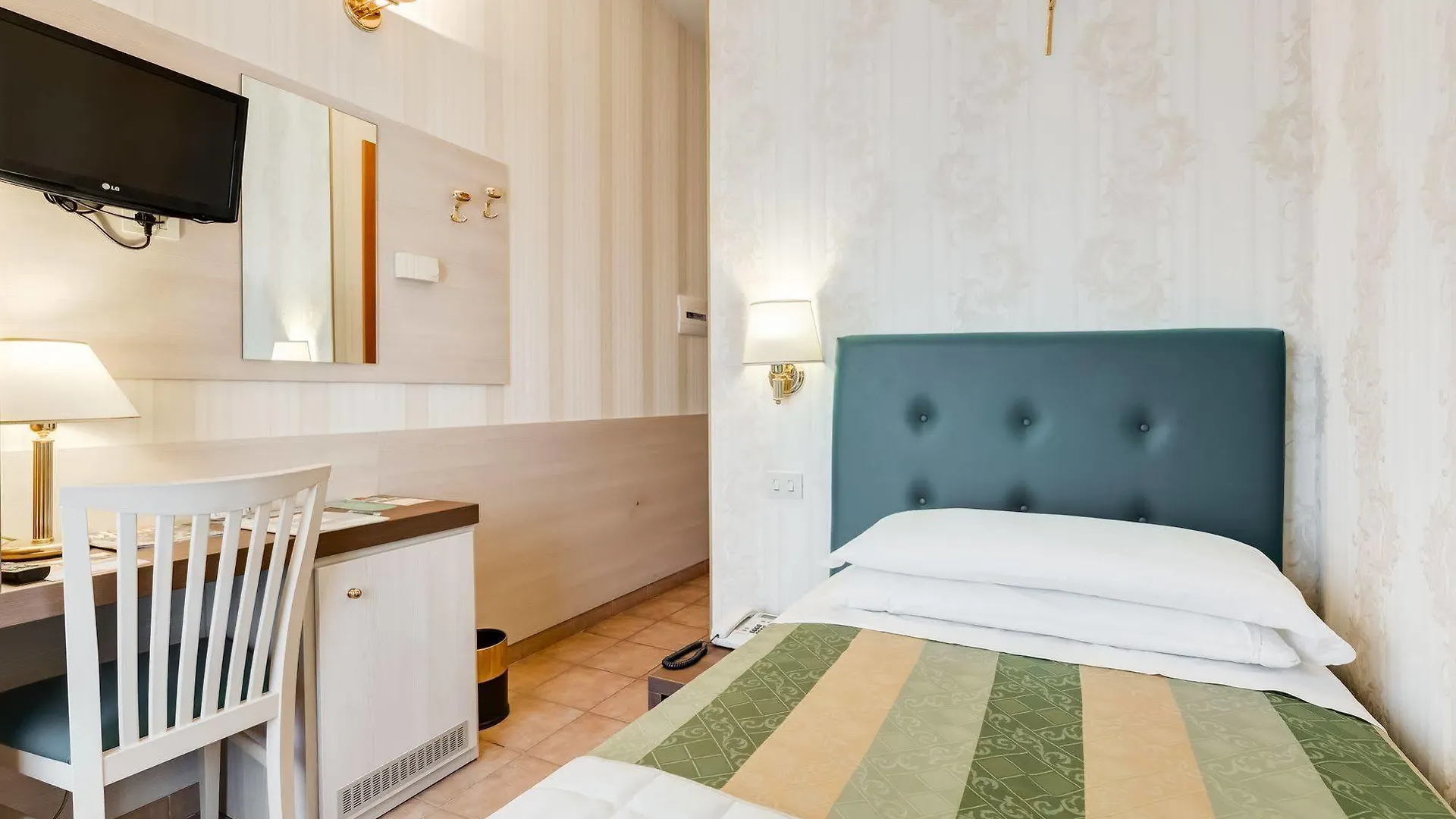Domus Carmelitana Hotel Rome