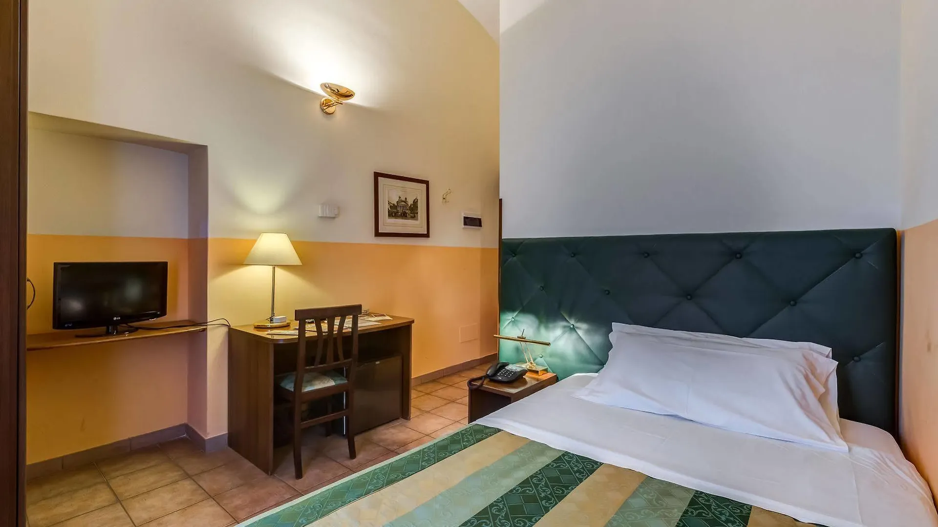 Domus Carmelitana Hotel Rome